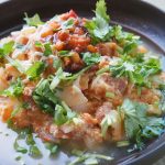 卵とソーセージ炒め　HUEVO CON CHORIZO