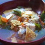鶏の手羽元のシチューPOLLO EN CALDILLO