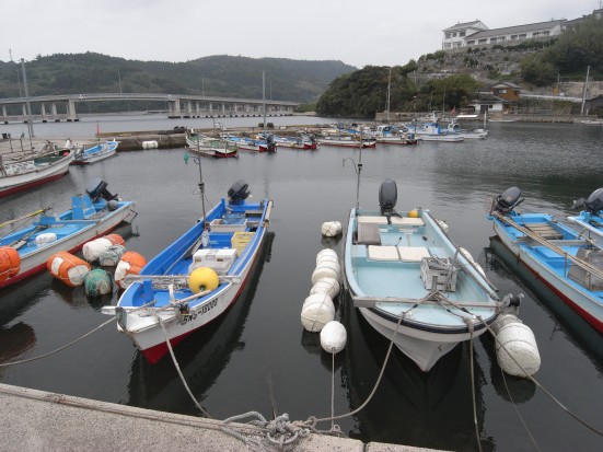 知夫村の漁村