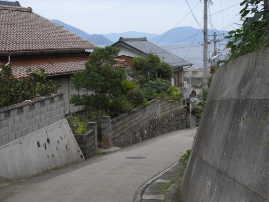 知夫里の路地